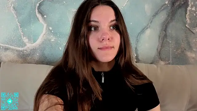chloemilka online show from 04/18/26, 05:06