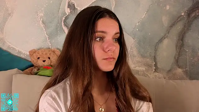 chloemilka online show from 07/12/26, 05:37
