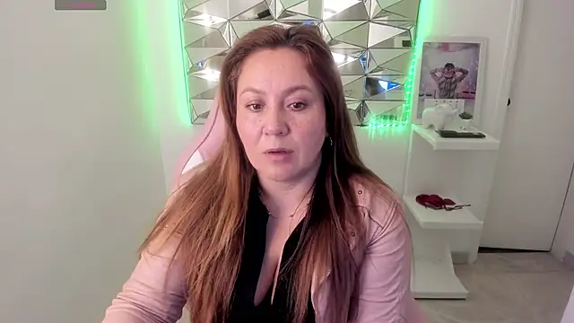 camixxx m online show from 10/15/25, 01:00