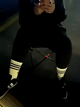 Hanzadekerem online show from 10/30/25, 06:19