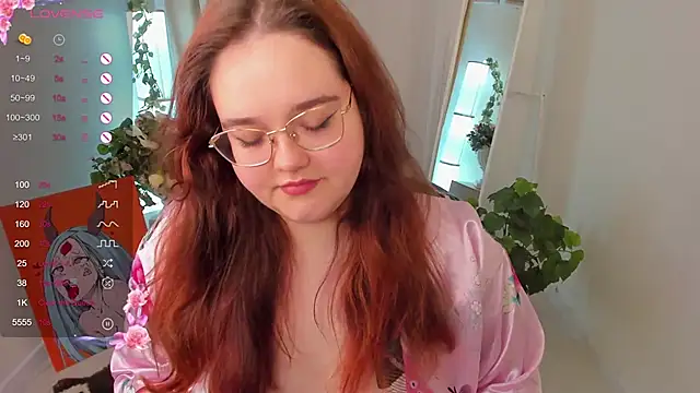 Snapshot of Neko_Moor chatting on 11/19/25, 09:04 Neko Moor online show from 11/19/25, 09:04