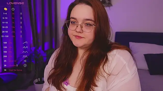 Snapshot of Neko_Moor chatting on 12/17/25, 08:59 Neko Moor online show from 12/17/25, 08:59