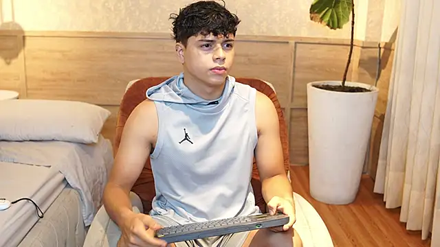 Snapshot of Ethan_occonor chatting on 02/04/26, 11:38 Ethan occonor online show from 02/04/26, 11:38