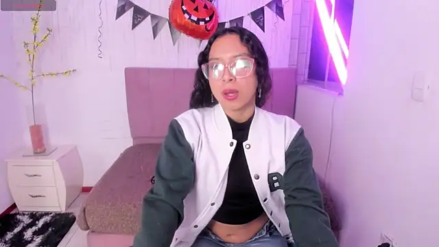 anna moon11 online show from 10/24/25, 04:53