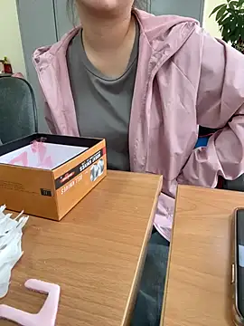 PhuongNhi21 online show from 10/23/25, 01:38