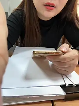 PhuongNhi21 online show from 11/18/25, 01:11