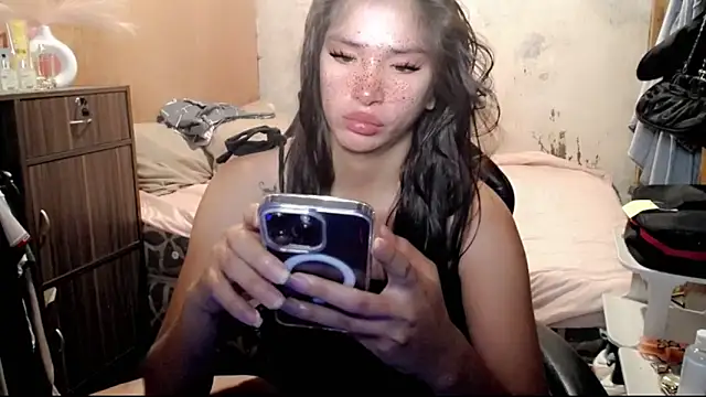 Cutierhyxx online show from 05/15/26, 10:33