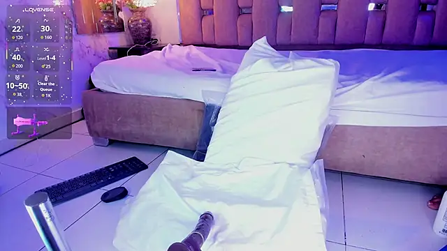 NinaCapelli online show from 09/14/25, 05:06