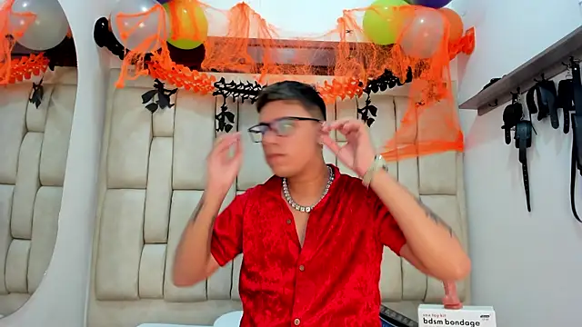 DavilANDkevin2 online show from 10/24/25, 12:08