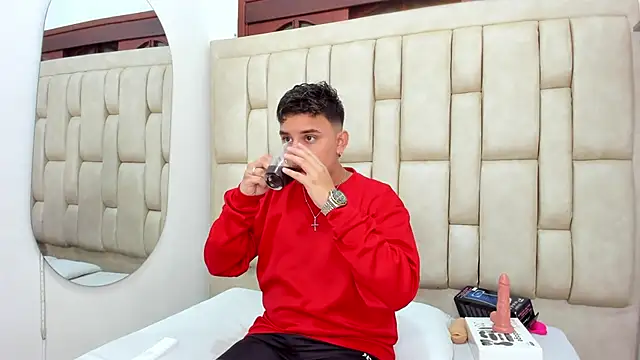 Snapshot of DavilANDkevin2 chatting on 12/04/25, 01:48 DavilANDkevin2 online show from 12/04/25, 01:48