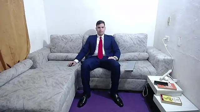 Victor Maitland online show from 05/17/26, 03:37