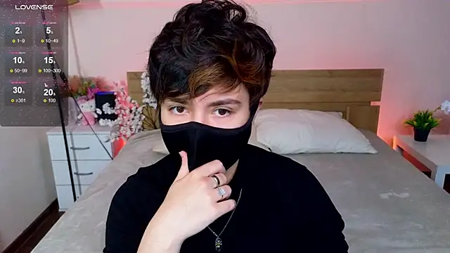 CharlieeAdams online show from 09/12/25, 10:48