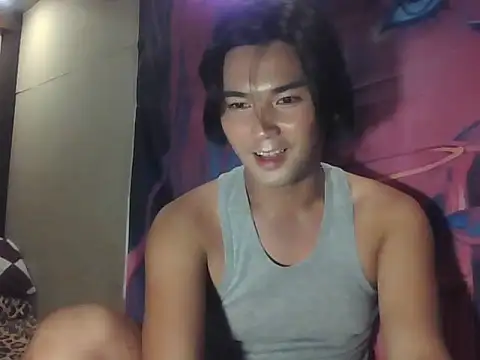 Snapshot of miss_lolalops chatting on 06/20/26, 12:19 miss lolalops online show from 06/20/26, 12:19