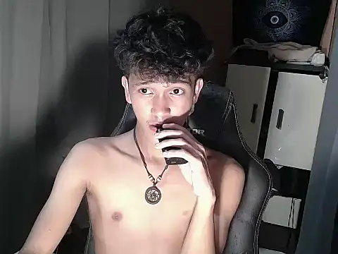 kenbigcockxx online show from 10/22/25, 06:51