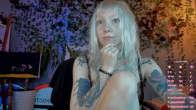 Snapshot of tattoo_art_baby chatting on 07/24/26, 05:49 tattoo art baby online show from 07/24/26, 05:49