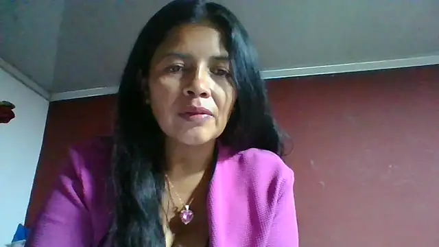 DianaOchoa  online show from 04/06/26, 02:42