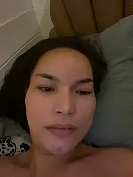 Snapshot of Queen_Of_all_Media chatting on 09/25/25, 08:51 Queen Of all Media online show from 09/25/25, 08:51