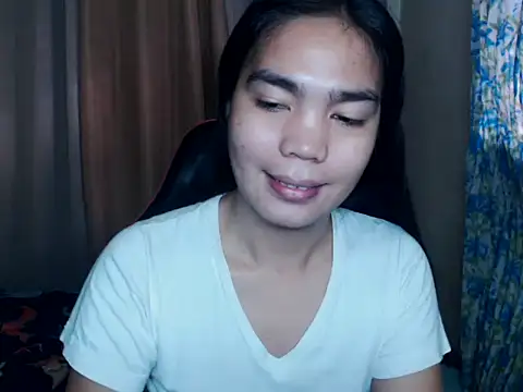 Simple Martina online show from 10/03/25, 10:51