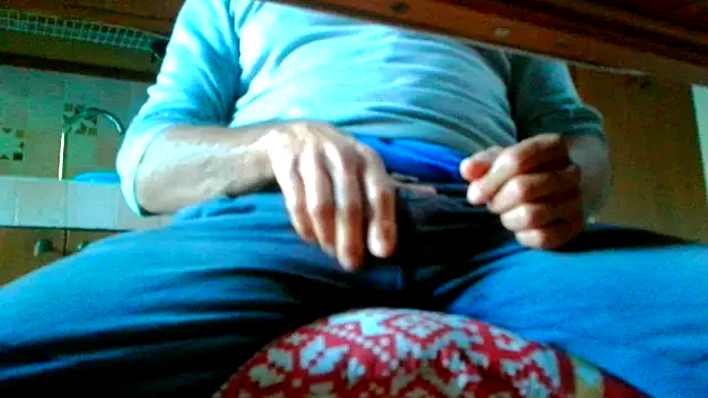 Snapshot of Prince-sexy chatting on 09/20/25, 06:25 Prince-sexy online show from 09/20/25, 06:25