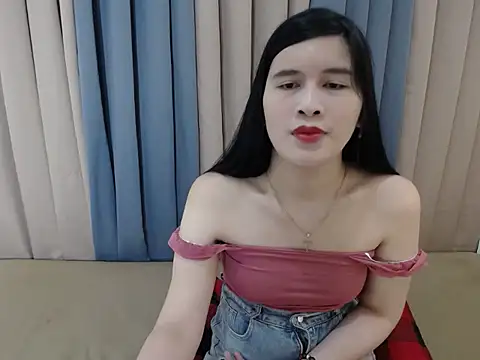 Snapshot of pinay_amaliax chatting on 03/05/26, 10:00 pinay amaliax online show from 03/05/26, 10:00