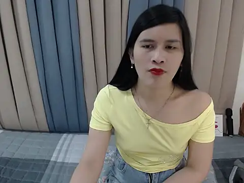 Snapshot of pinay_amaliax chatting on 05/10/26, 11:26 pinay amaliax online show from 05/10/26, 11:26
