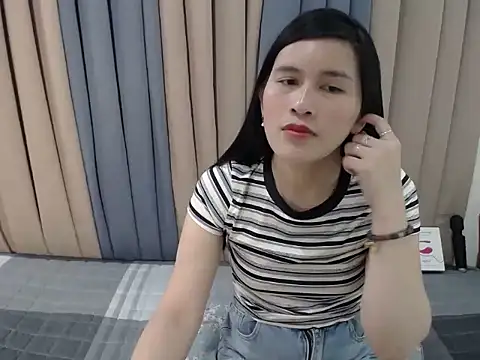 Snapshot of pinay_amaliax chatting on 05/11/26, 10:32 pinay amaliax online show from 05/11/26, 10:32