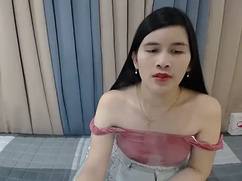 Snapshot of pinay_amaliax chatting on 05/20/26, 12:33 pinay amaliax online show from 05/20/26, 12:33