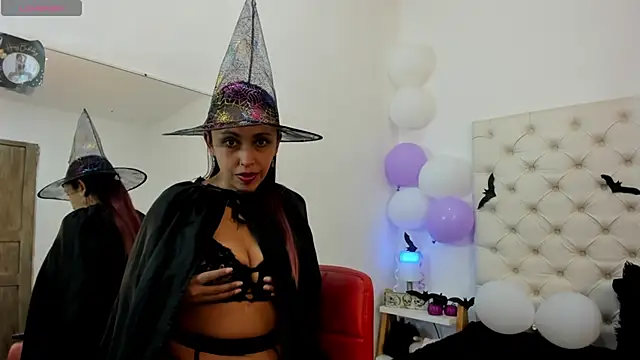 valeriasweet  online show from 10/12/25, 01:54