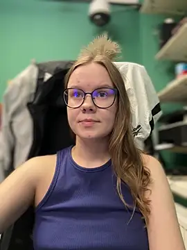  CherryBloom  online show from 09/16/25, 12:28