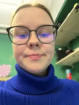  CherryBloom  online show from 09/25/25, 08:45