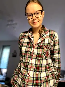  CherryBloom  online show from 09/30/25, 08:19