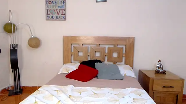 ValeSantoDomingo online show from 10/14/25, 09:37