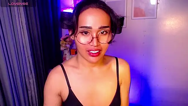 urmidnightcravingsxx online show from 07/01/26, 12:34