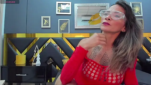 Kaya Tate online show from 11/26/25, 07:26