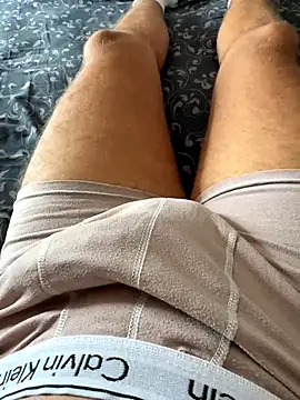 Snapshot of emirbaranpolat chatting on 10/05/25, 11:30 emirbaranpolat online show from 10/05/25, 11:30