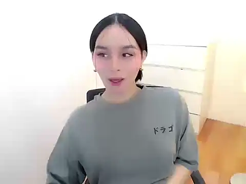 Snapshot of holly_tabby chatting on 09/12/25, 08:31 holly tabby online show from 09/12/25, 08:31