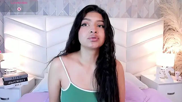 victoria   jonnes online show from 09/15/25, 12:38