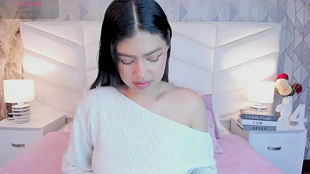 victoria   jonnes online show from 09/19/25, 12:39