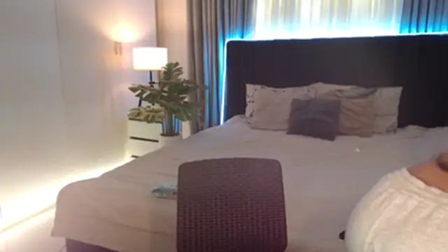 Snapshot of FuckMe_Sofia chatting on 12/05/25, 01:14 FuckMe Sofia online show from 12/05/25, 01:14