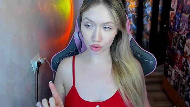 Snapshot of NicoleRiccii chatting on 01/13/26, 10:15 NicoleRiccii online show from 01/13/26, 10:15