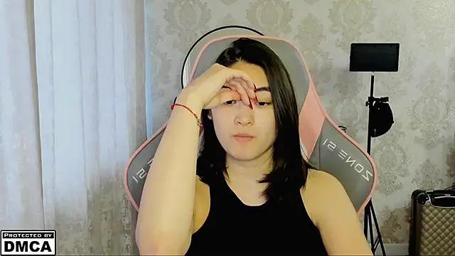 MeilideQian1 online show from 10/16/25, 10:05