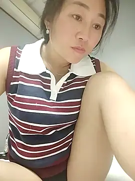 babychill09 online show from 10/10/25, 04:28