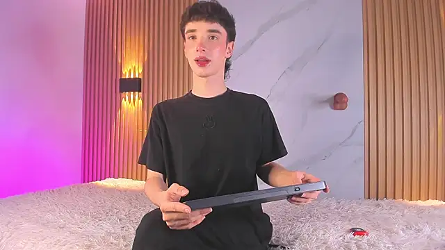 austin rouse online show from 10/21/25, 07:36