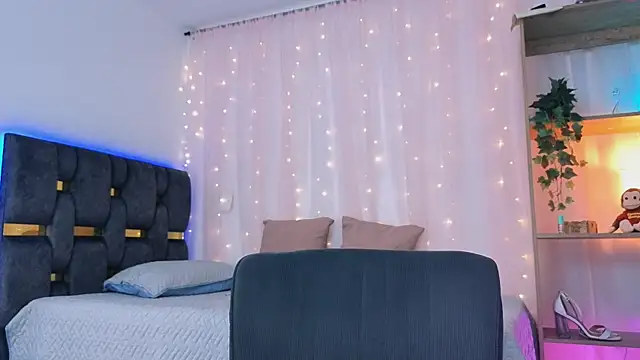 anitaglow online show from 10/12/25, 03:55