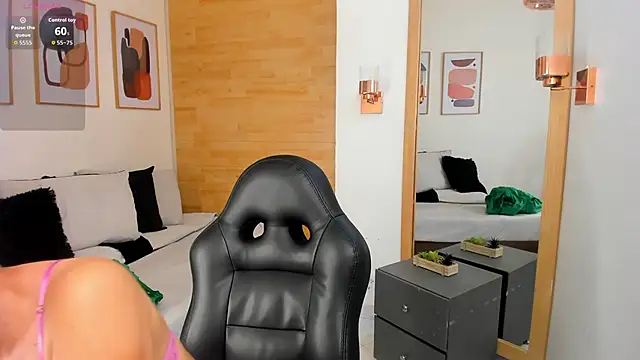 Alexia milf  online show from 09/17/25, 11:23