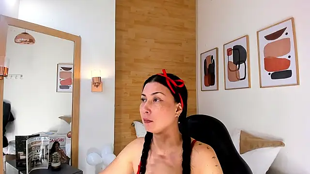 Alexia milf  online show from 10/18/25, 11:33