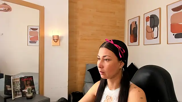 Alexia milf  online show from 10/21/25, 11:22