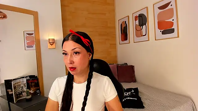 Alexia milf  online show from 10/26/25, 11:49