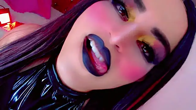 Snapshot of Yareth_Rouss_ chatting on 11/27/25, 06:15 Yareth Rouss online show from 11/27/25, 06:15