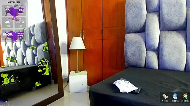 Nicky six333 online show from 10/10/25, 07:46